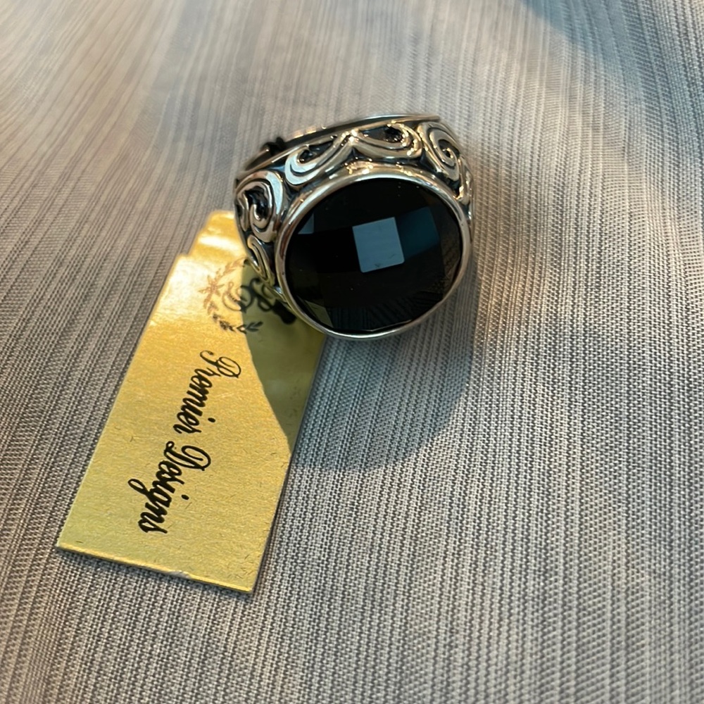 Premier designs Riley ring. Size 7.
